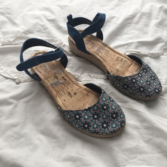 Cork Sole Sandals - Picture 1 of 2